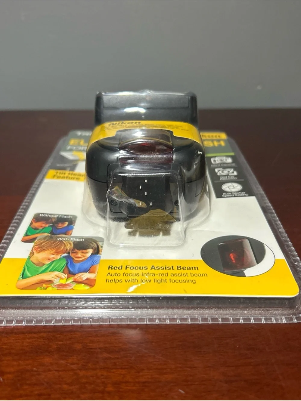 Targus TG-DL20N Electronic Flash for Nikon DSLR